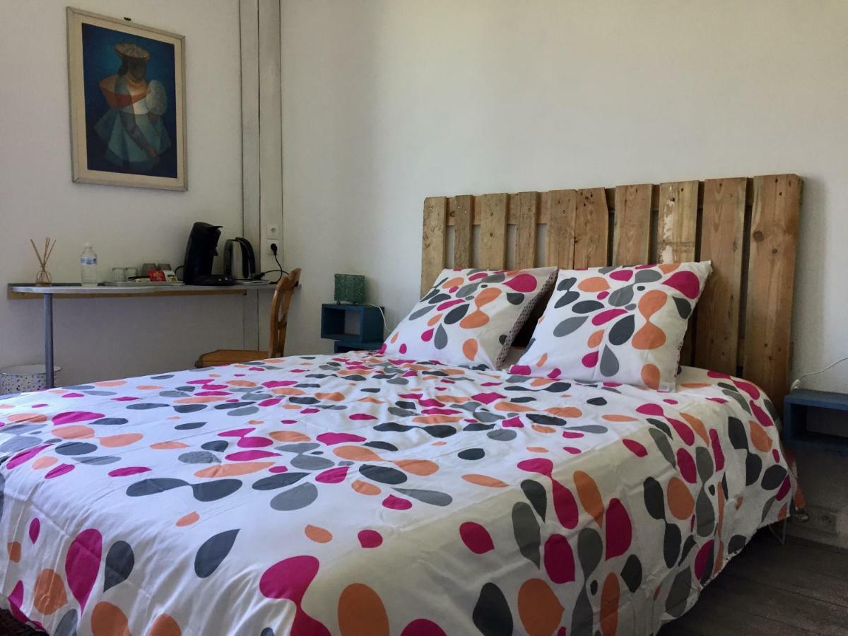 Bed and Breakfast Aux Berges Du Coubisou Exteriér fotografie